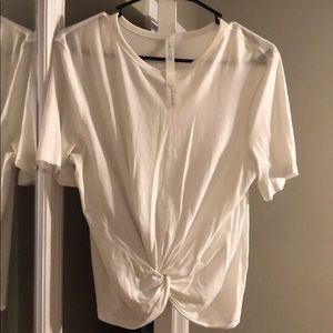 Lululemon size 6 knotted top
